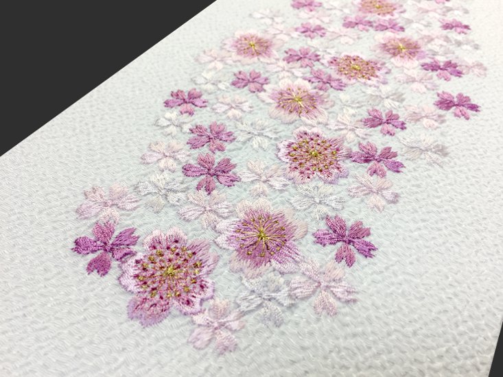 刺繍［白］ちらし桜柄半衿画像