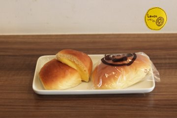 レモンクリームパンの画像