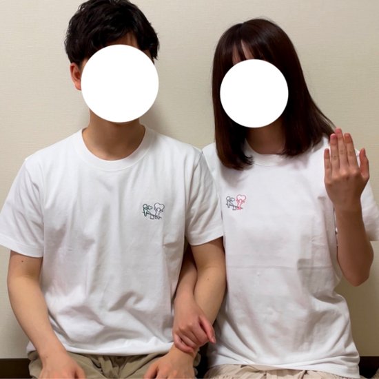 愛の重さを感じたい２人のためのTシャツ画像