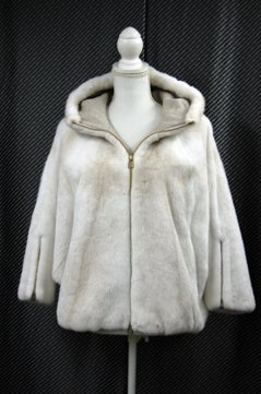 パールクロスミンク　ドルマンジャケットの画像