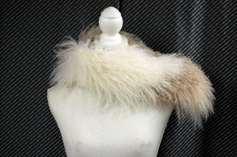 チベットラム　マフラー画像