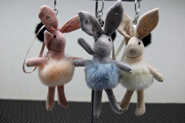 レッキス　ドールチャーム（ラビット）　ミンクポンポン付の画像