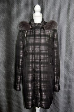 BALMAIN　チェック柄シルクフーディーダウンコート　Foxトリムの画像
