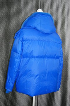 レッキスファー使い　フーディーダウンジャケット画像