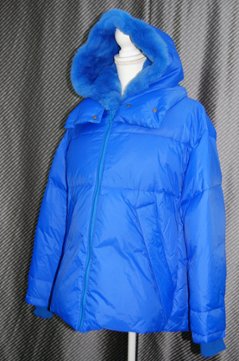 レッキスファー使い　フーディーダウンジャケット画像