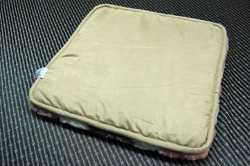 刈毛ムートン　座布団クッション画像