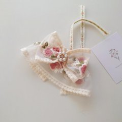 antique flower collarの画像