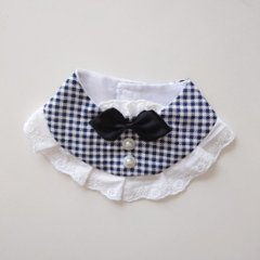 navy gingham check ribbon bibの画像