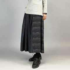 【亀田縞】ギャザースカート　 黒かすり風の画像