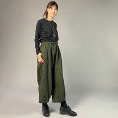 【遠州綿紬】タックワイドパンツ　あらし　無地　草色画像
