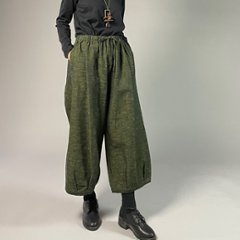 【遠州綿紬】タックワイドパンツ　あらし　無地　草色画像