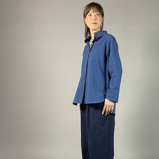 【備後絣】藍染め　台衿付きスタンドカラーブラウス　配色切り替え　中紺　青画像