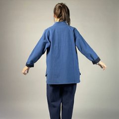 【備後絣】藍染め　台衿付きスタンドカラーブラウス　配色切り替え　中紺　青画像