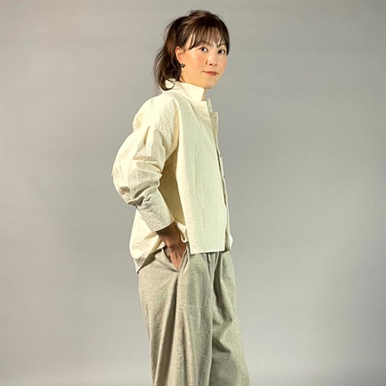 【亀田縞】ロングカフスショートブラウス　ワッシャー　オフホワイト画像