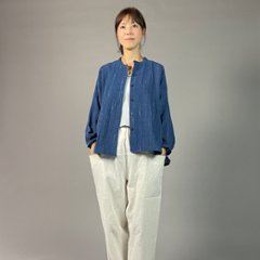 【備後絣】藍染め　前開きバルーン袖ブラウス　文人絣　中紺画像