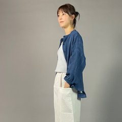 【備後絣】藍染め　前開きバルーン袖ブラウス　文人絣　中紺画像
