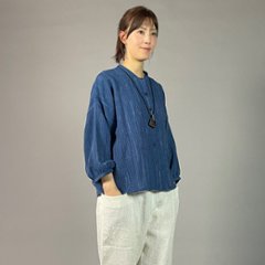 【備後絣】藍染め　前開きバルーン袖ブラウス　文人絣　中紺画像