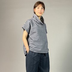 【亀田縞】オフタートルフレンチブラウス　綿ちぢみ　グレー地紺ストライプ画像