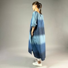 【遠州木綿】藍染め　ワイド・ノーカラーワンピース　藍染段ぼかし　画像