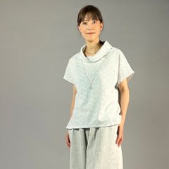 【備後絣】オフタートルフレンチブラウス　白チリ絣の画像