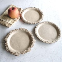 縁取り皿の画像