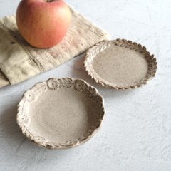 縁取り小皿の画像