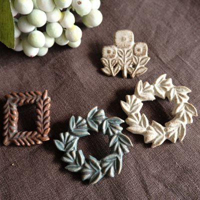 ブローチの画像