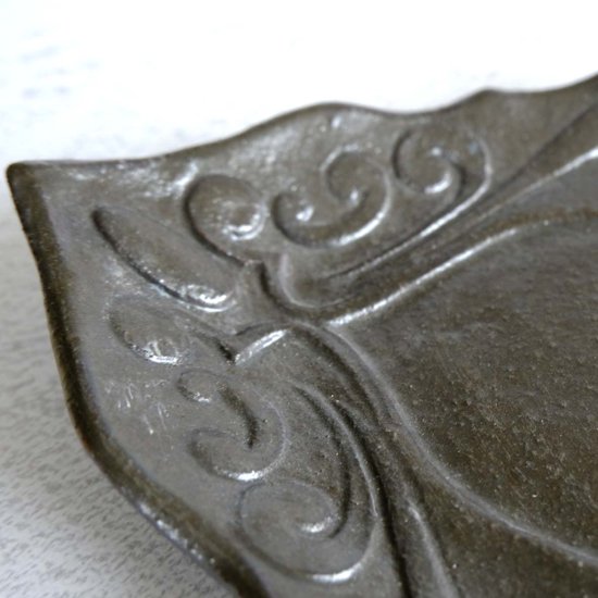 アラベスク文長皿画像