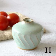 野の花一輪挿し画像