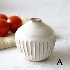 野の花一輪挿し画像