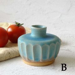 野の花一輪挿し画像