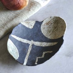 変形皿の画像