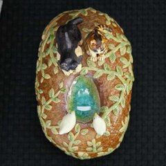 すみ田理恵 作 猫の陶箱 猫の焼き物たち 皿や器や招き猫画像