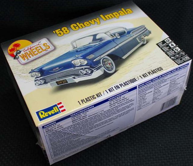 アメリカレベル 1958 シボレー インパラ 1/25  プラモデル 【新品同様品】画像