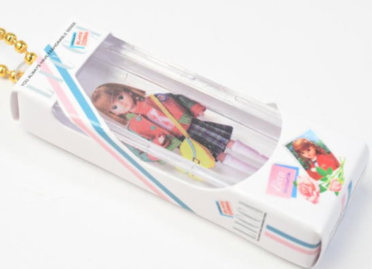 リカちゃん 歴代ミニチュアパッケージコレクション 全4種コンプリートセット タカラトミーアーツ カプセルトイ ガチャガチャ ガシャポン ガチャポン 【新品同様品】画像