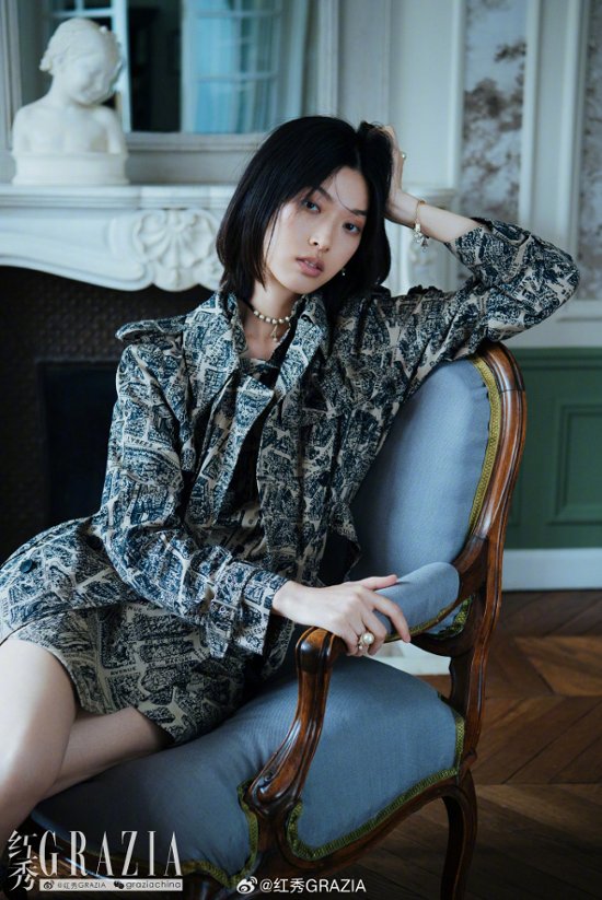 【メール便送料無料】雑誌/ 紅秀Grazia雜志 2023年7月B第618期 中国版　游天翼（ヨウ・ティエンイー）：表紙2種類ランダム発送！記事掲載！ グラッツィア　中国雑誌画像