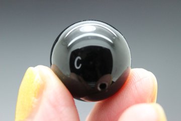 最強の魔除け 邪気祓い 強力な守護パワー！モリオン（黒水晶） 超大玉 粒売り 約16ミリ 天然石 パワーストーンの画像