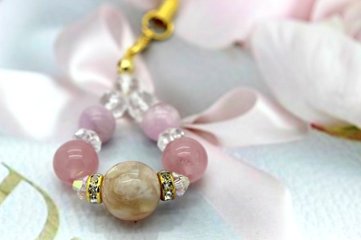  【完売】自分らしく美しく生きる 愛と癒し ストラップ チェリーブロッサム 桜アゲート フェアリーローズクォーツ 天然石パワーストーン 画像