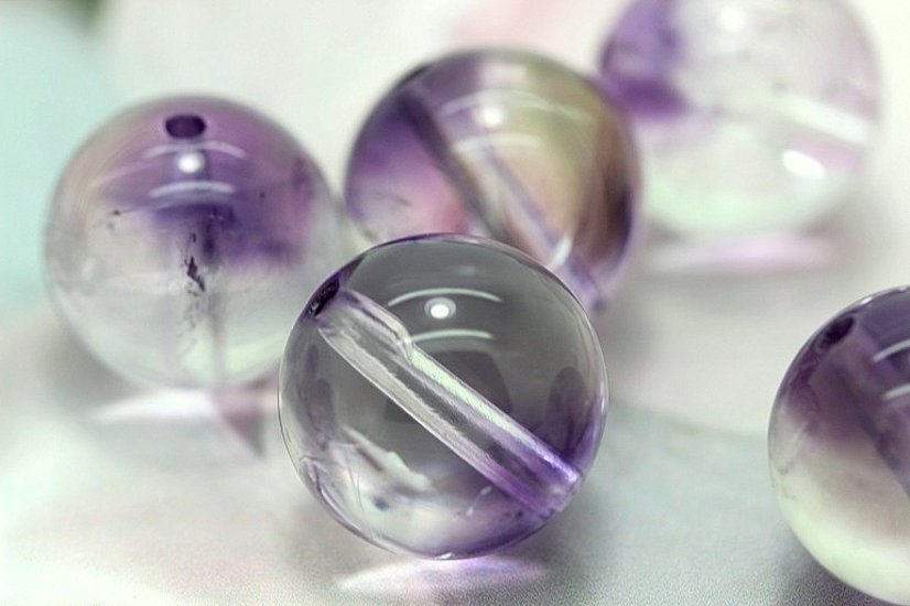 幻想の愛と成功を呼ぶ ― 夢幻の守護石 ファントムアメジスト  Phantom Amethyst（夢色のアメジスト）粒売り 約12mm｜天然石パワーストーン通販 ジュ・オーヴ画像