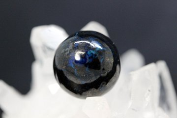 ＜完売＞邪気を砕き、運命を切り拓く――神鋼の守護石 アイアンクリソコラ ヘマタイト共生 粒売り 約12.5mm 天然石パワーストーン通販 ジュ・オーヴ画像