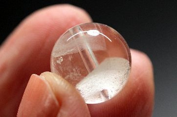 白影転生（はくえいてんせい）｜ホワイトファントムクォーツ 粒売り 約13〜13.5mm｜停滞突破・再生・金運上昇・守護｜天然石パワーストーン通販 ジュ・オーヴ画像