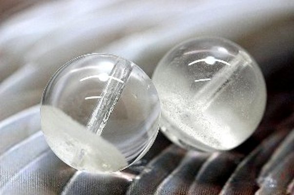 白影転生（はくえいてんせい）｜ホワイトファントムクォーツ 粒売り 約13〜13.5mm｜停滞突破・再生・金運上昇・守護｜天然石パワーストーン通販 ジュ・オーヴの画像