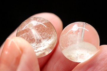 白影転生（はくえいてんせい）｜ホワイトファントムクォーツ 粒売り 約13〜13.5mm｜停滞突破・再生・金運上昇・守護｜天然石パワーストーン通販 ジュ・オーヴ画像