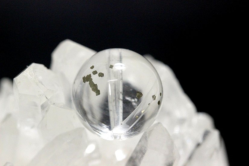 黄金の運命を呼び覚ます マーカサイトインクォーツ 粒売り 約12mm｜天然石パワーストーン通販 ジュ・オーヴ画像