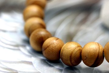 ヒマラヤ杉 健康 癒し 魔除けブレスレット 約9-9.5mm｜天然石パワーストーン通販 ジュ・オーヴ画像