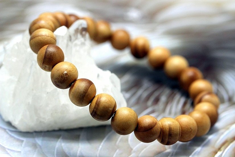 ヒマラヤ杉 健康 癒し 魔除けブレスレット 約9-9.5mm｜天然石パワーストーン通販 ジュ・オーヴ画像