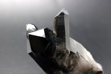 【完売】最強の守護と浄化 モリオン（黒水晶）クラスター 約7cm 天然石パワーストーン通販 ジュ・オーヴ画像