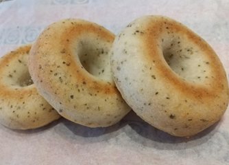 グルテンフリー　もちっとりんぐ：バジルチーズの画像