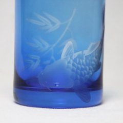 蕨硝子　緑陰の鯉　被せガラス・水色　ロックグラス　の画像