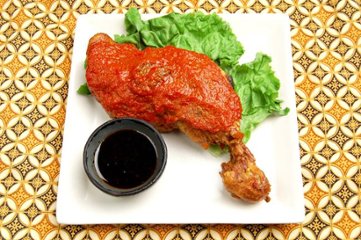とろとろに煮込んだ特製ソースのチキンのグリル/Ayam Panggang　【Halal Chicken】の画像